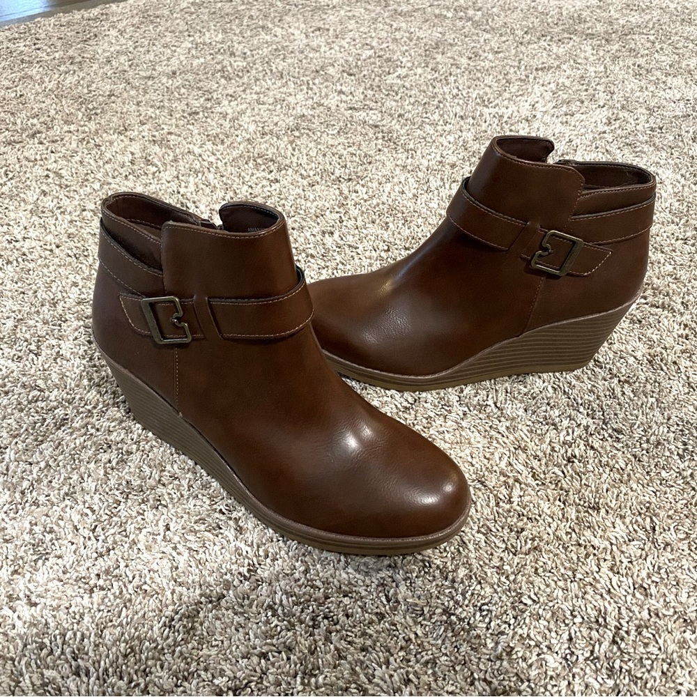 Andiamo Wedge Boot